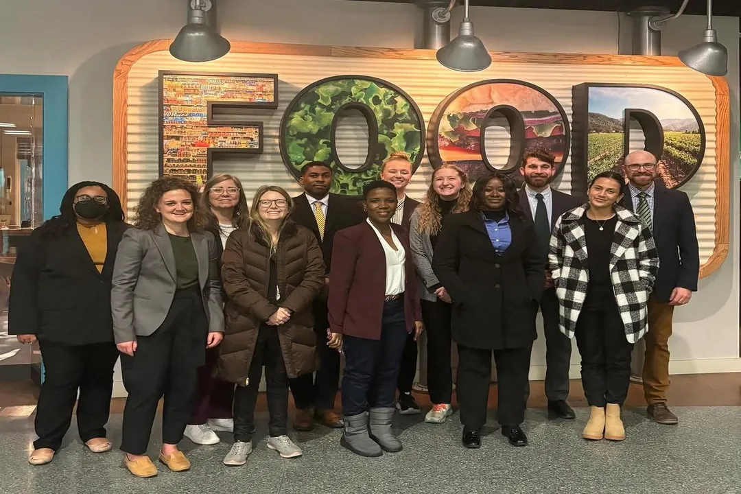 Do Nonprofit Jobs Require Degrees?