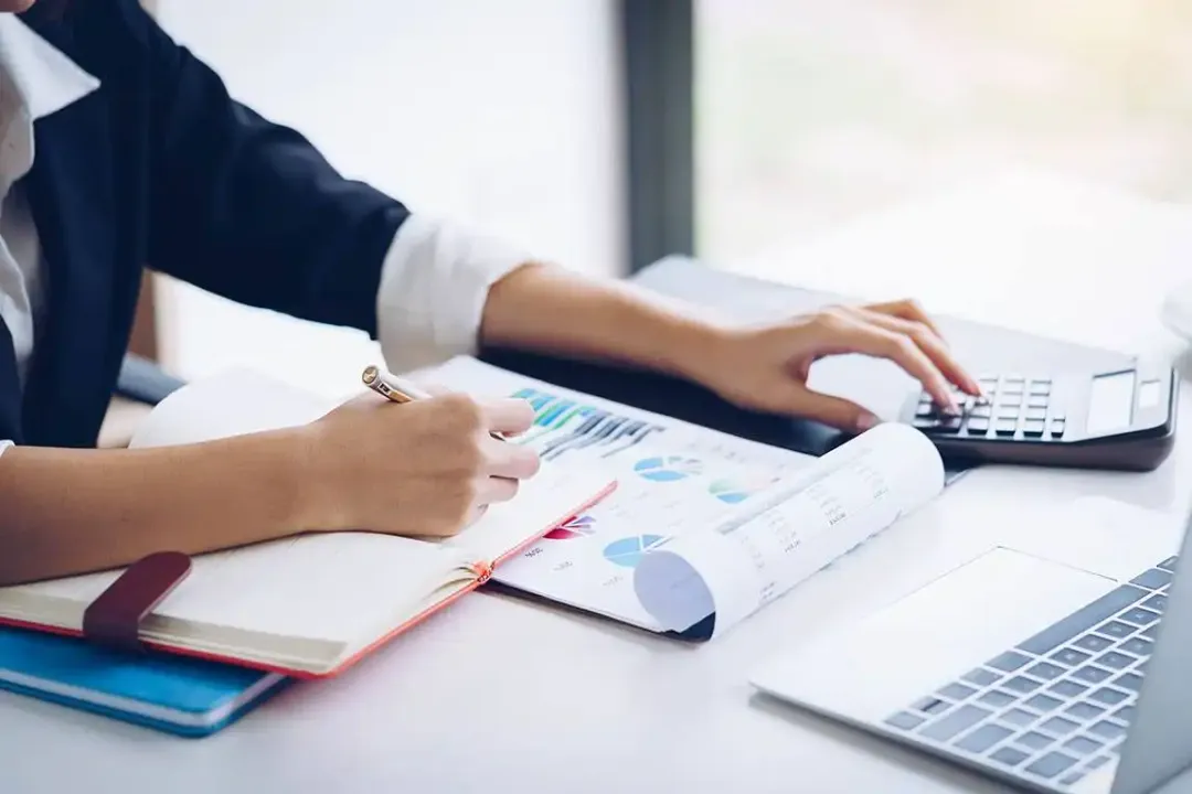 How Do You Start a Career in Healthcare?