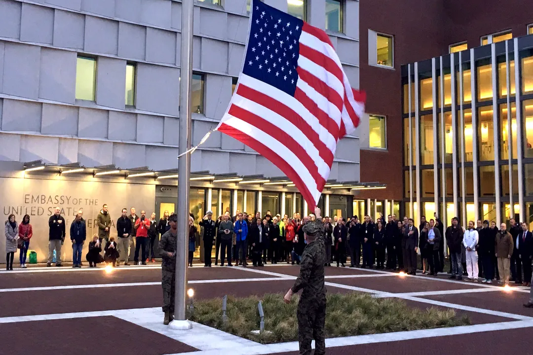 How Do You Start a Government Career?, Landscape Differences