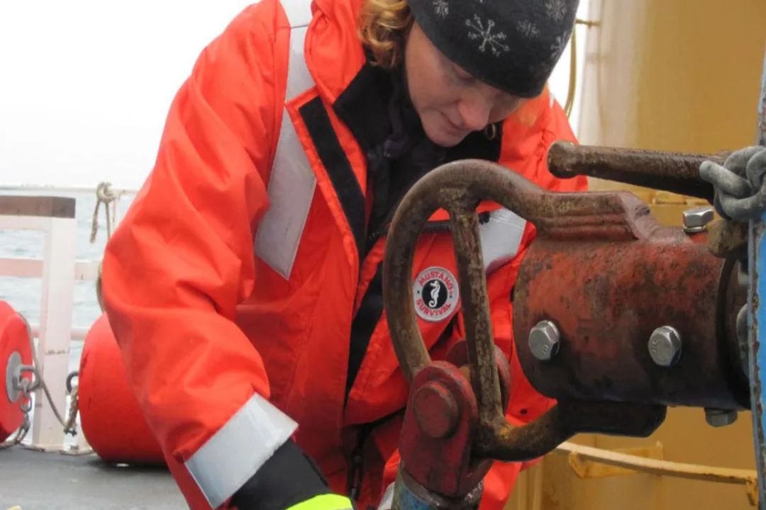 How do you work in complex operations centers?, Room Structure