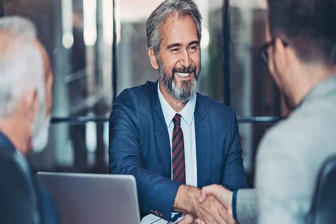 How Much Do Finance Professionals Earn?, Starting Salaries