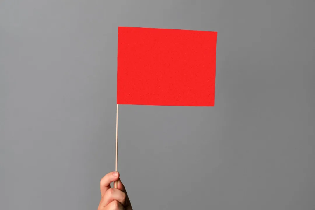 What is the biggest red flag at work?, Communication Failures