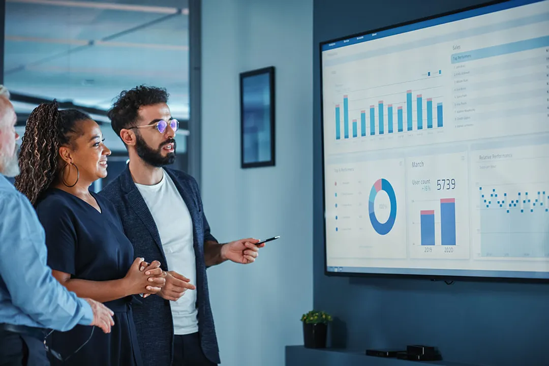 What jobs exist in decision intelligence?