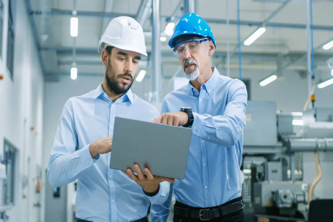 What Manufacturing Roles Involve Management?