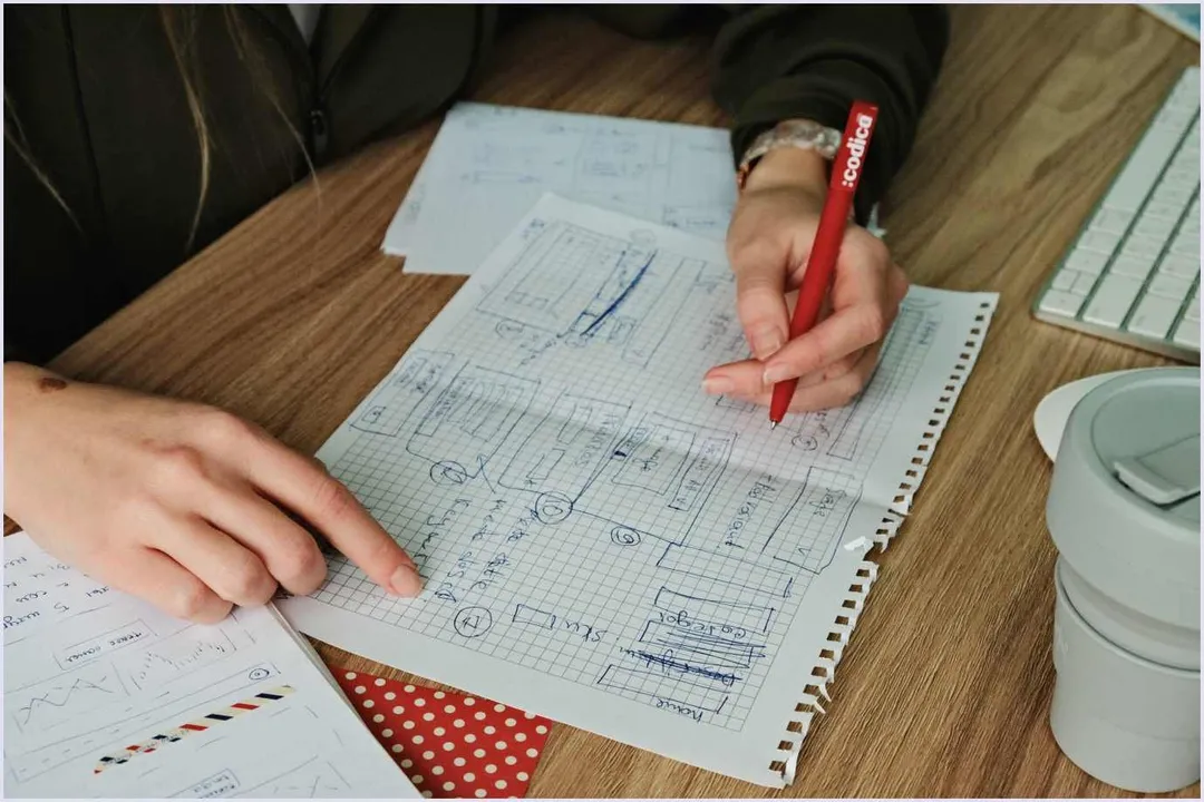 What roles exist in discovery platforms?