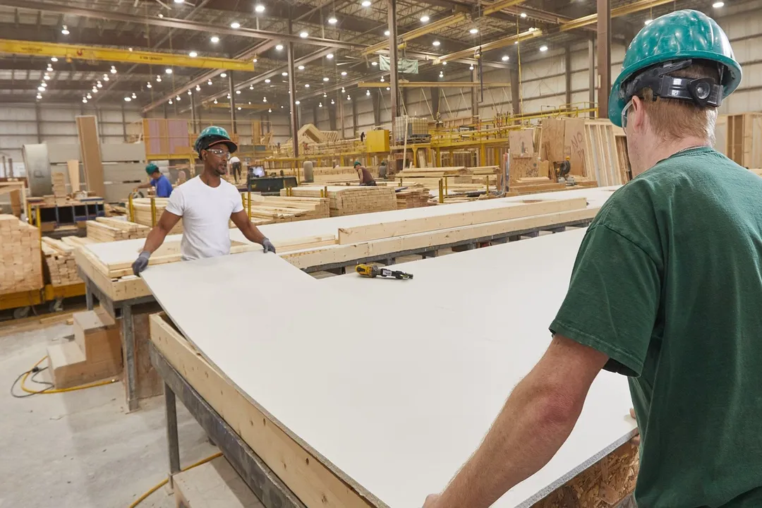 What roles exist in modular construction?