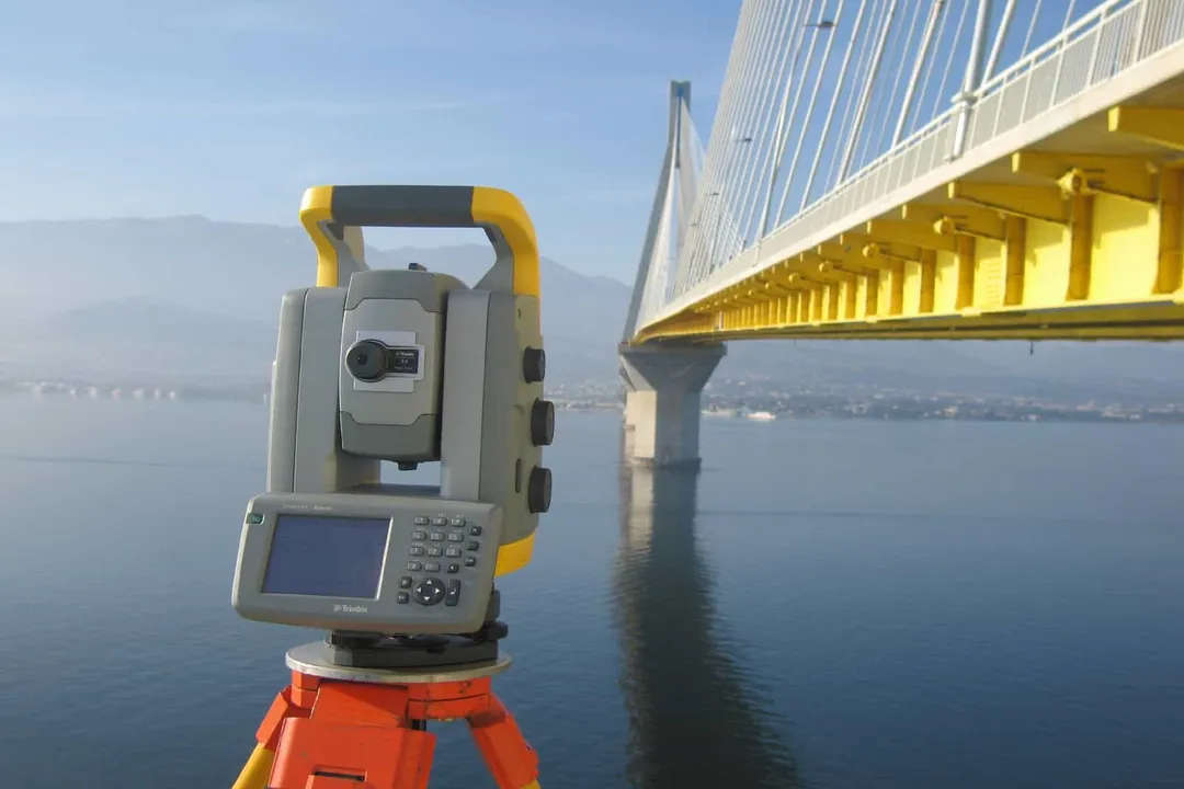 What roles exist in structural health monitoring?, Data Handling Engineers