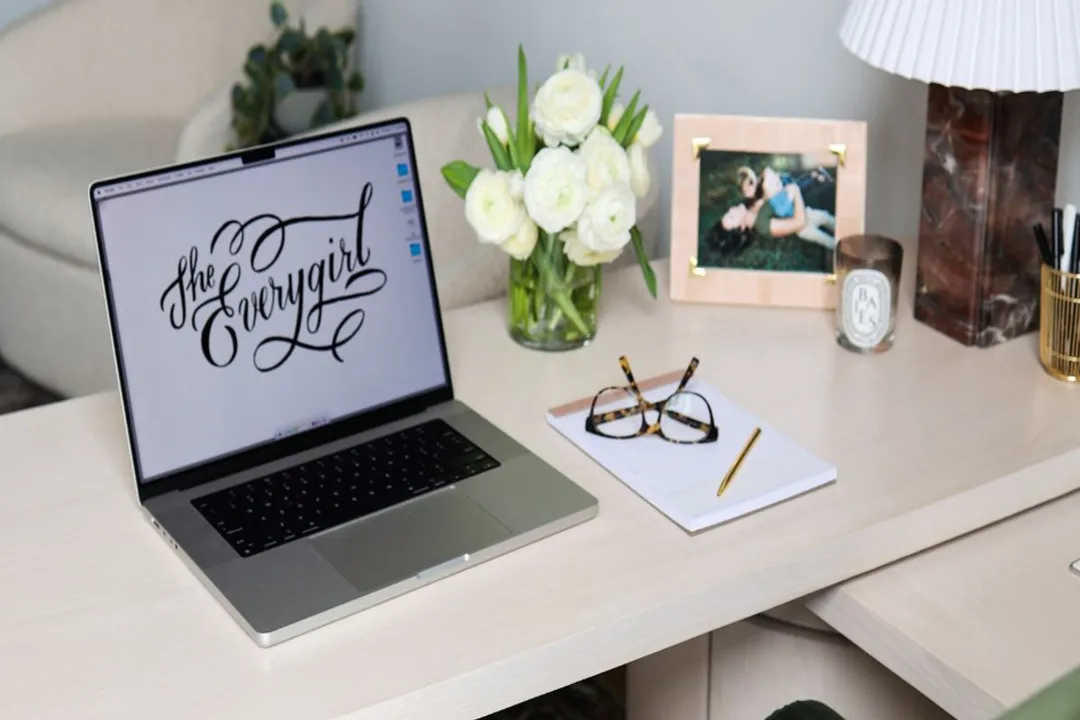 Which is the best month to apply for jobs?