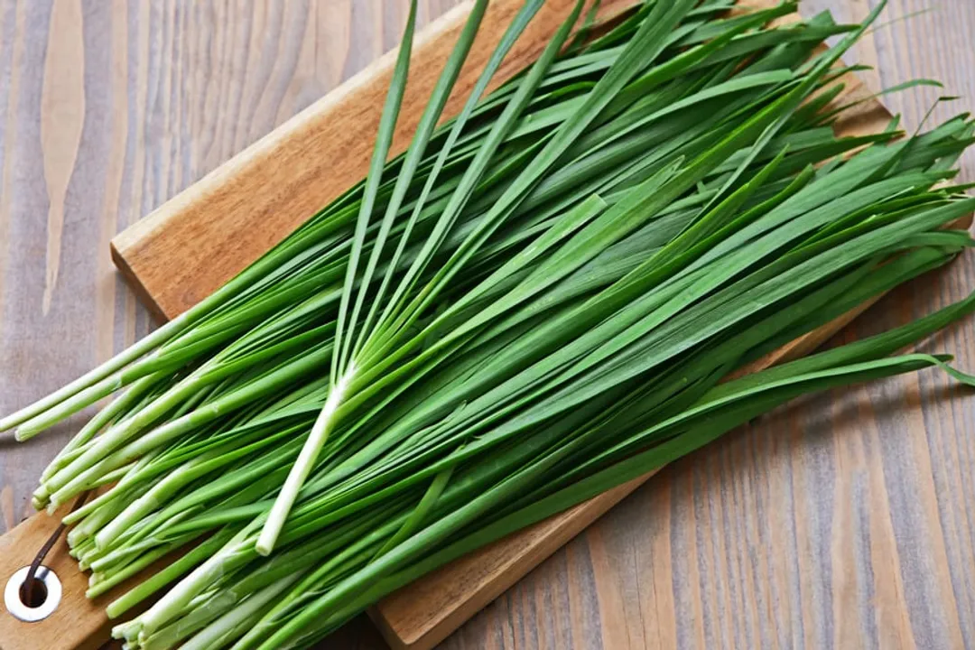 Are chives good for the liver?