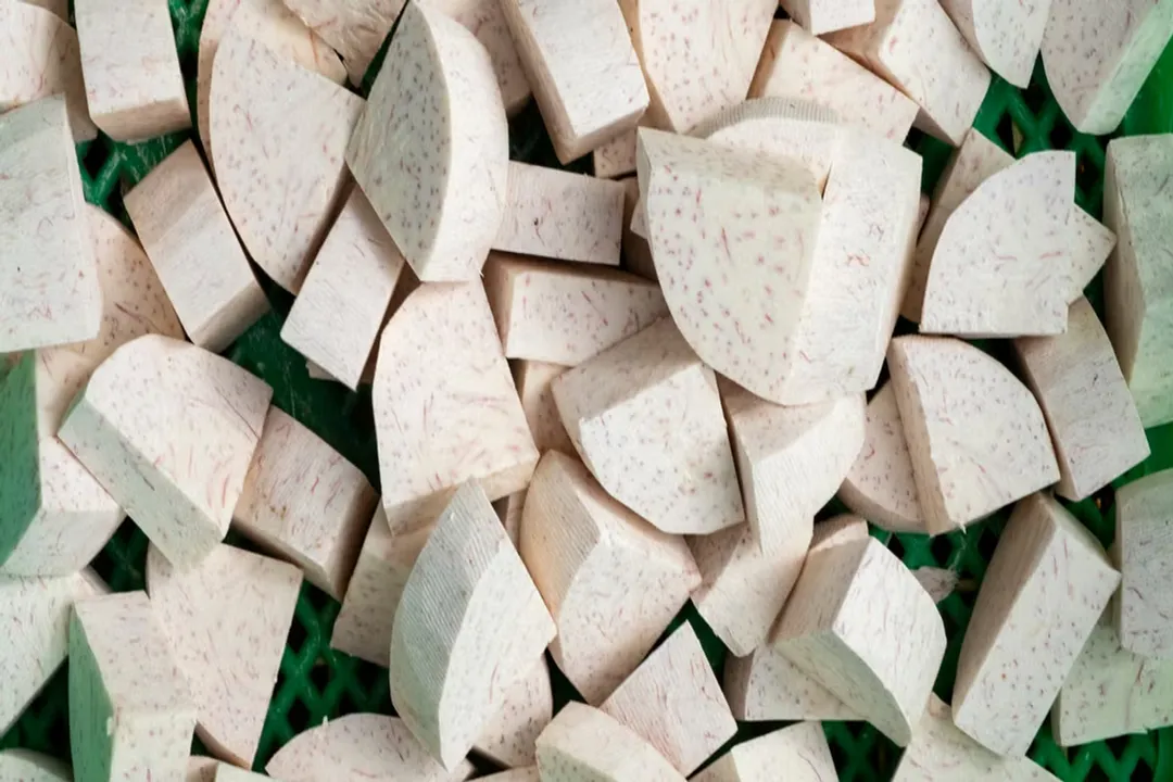 Can I eat malanga everyday?, Root Identity