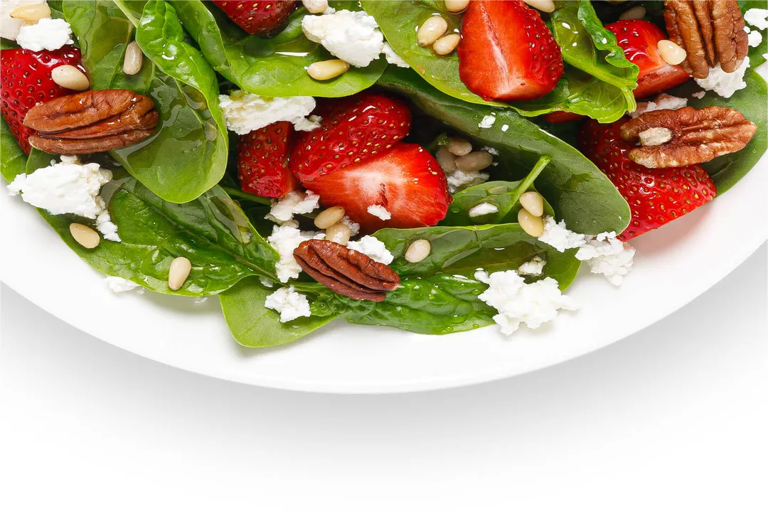 Does lettuce actually have any health benefits?, Antioxidant Defense