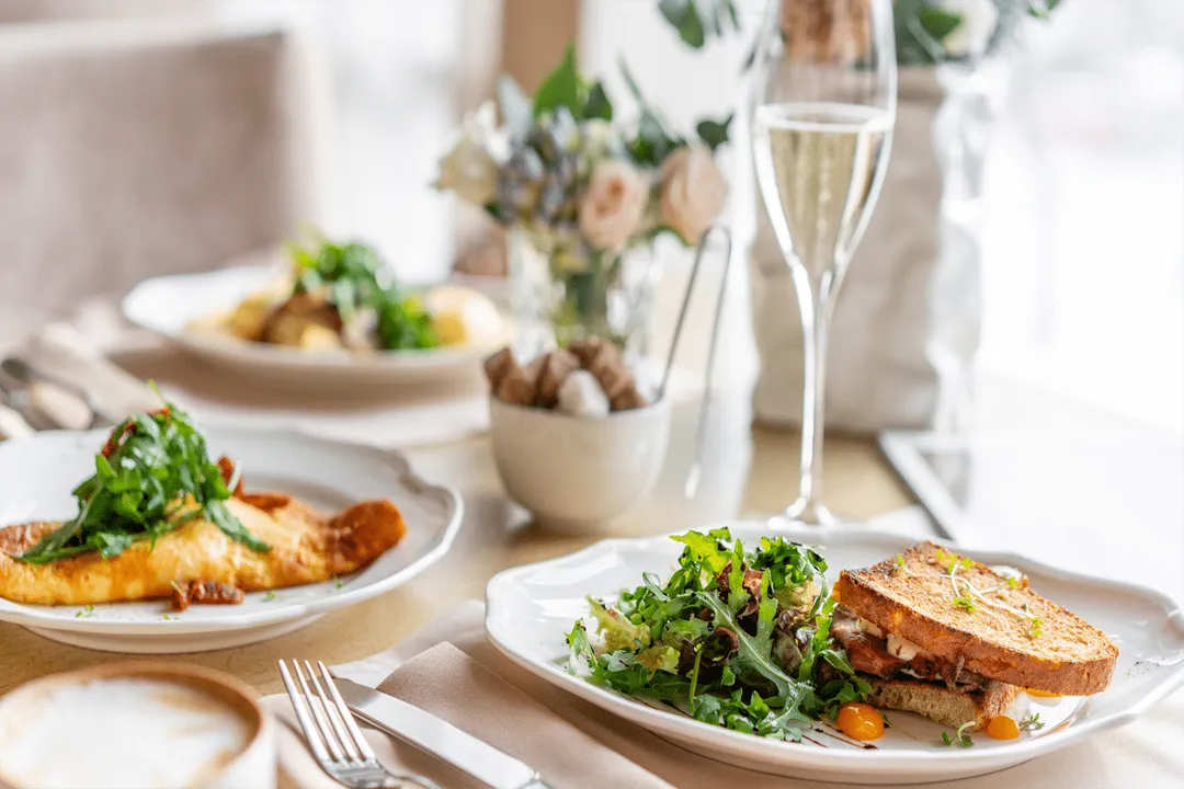 Is sparkling wine better for you than wine?, Production Difference