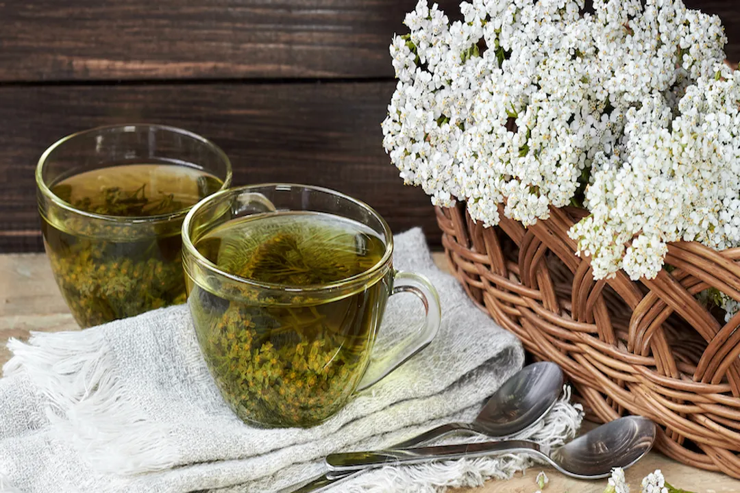 What are the negative side effects of yarrow?, Internal Effects