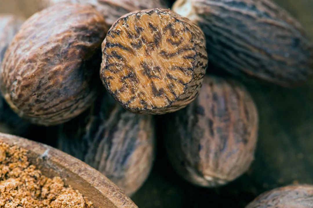 What are the side effects of nutmeg?, Altered State