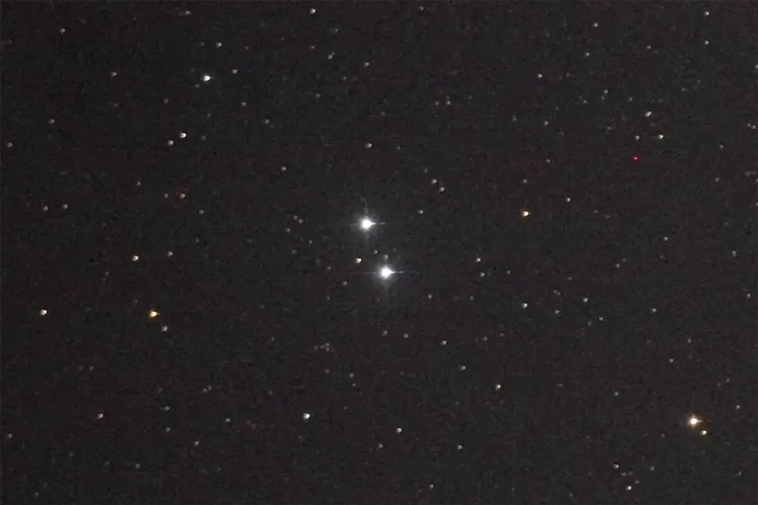 What is the difference between a binary star and a double star?, Binary systems