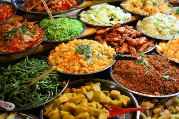 Is Burmese food similar to Chinese food?